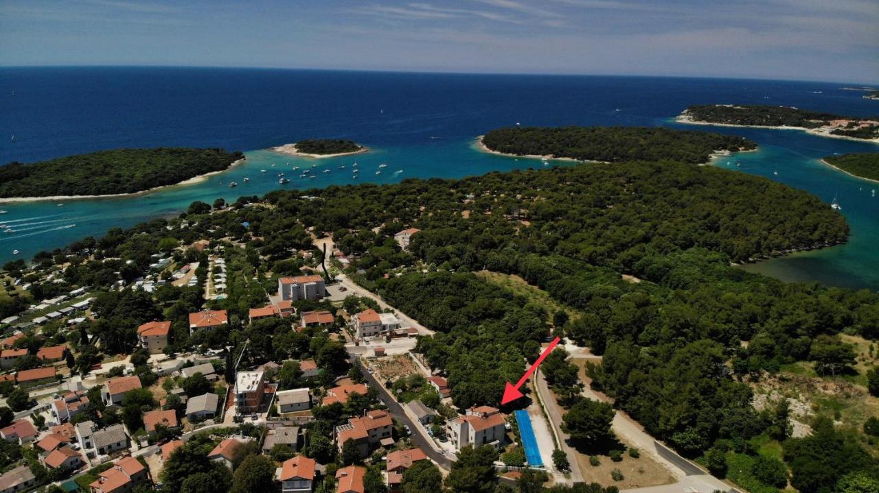 Predivan Novouredeni Apartman U Blizini Mora Banjole Exterior photo